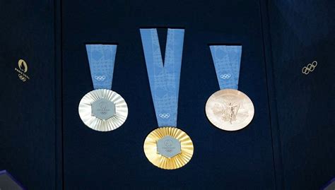 Paris Olimpiyat madalyalarında Eyfel Kulesi''nden parçalar yer alacak